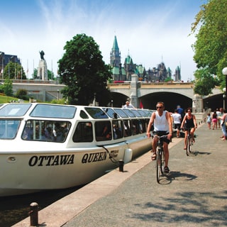 Visit Canada at All season, with visitor visa